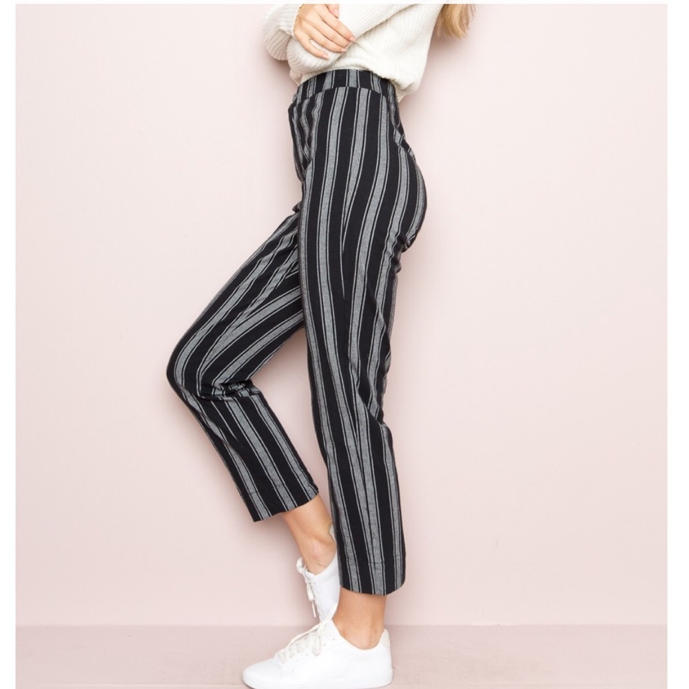 Brandy Melville stripped crop pant